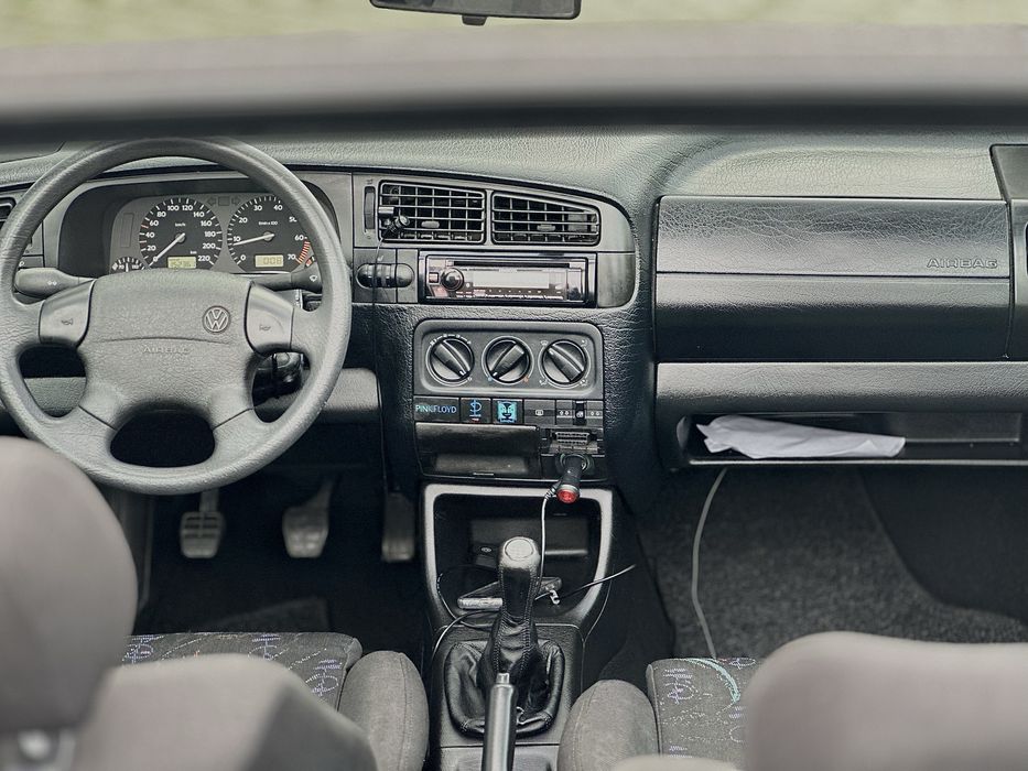 Volkswagen Golf III Cabrio Motor 1.8 benzină