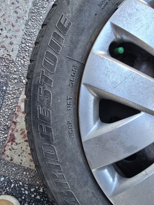 Vand 4 anvelope de IARNĂ, Bridgestone Blizzak 205/55/R16