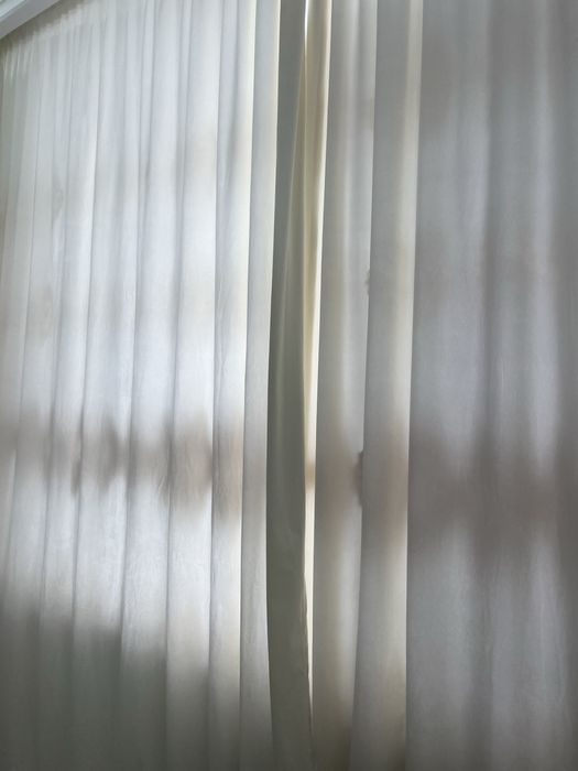 Продам белые красивые шторы