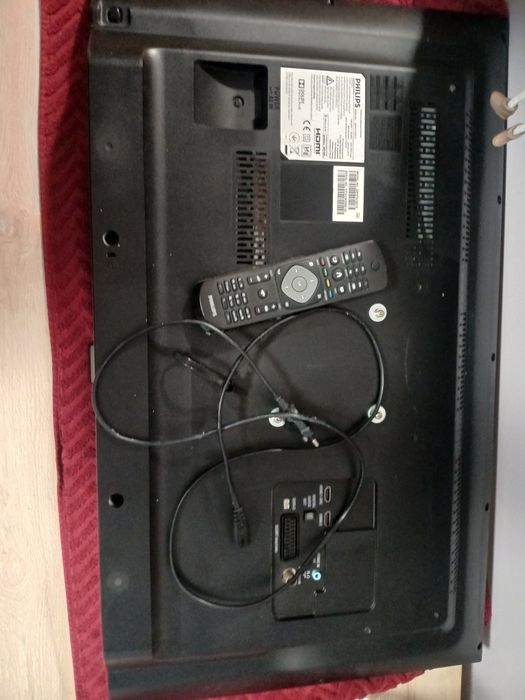 Televizor philips 80 cm