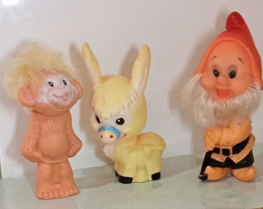 Продам. Игрушки из СССР. Экологически чистые.