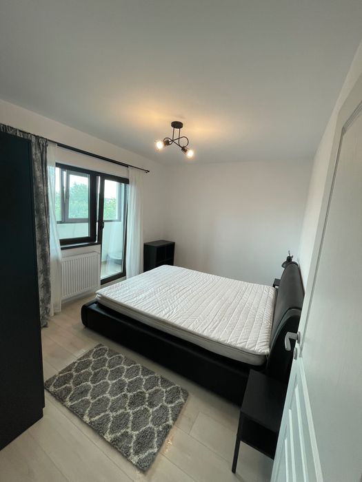 Inchiriez apartament 3 camere ,Valea Lupului