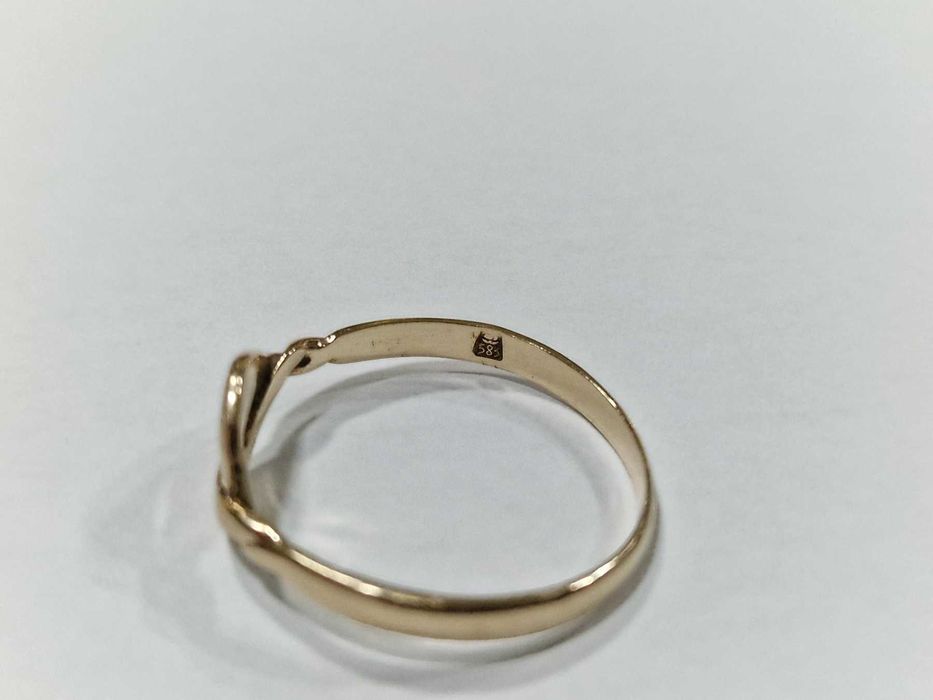 Дамски златен пръстен 14К / 1,81 гр.