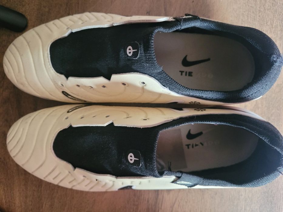 Бутони -  NIKE TIEMPO - 40,5