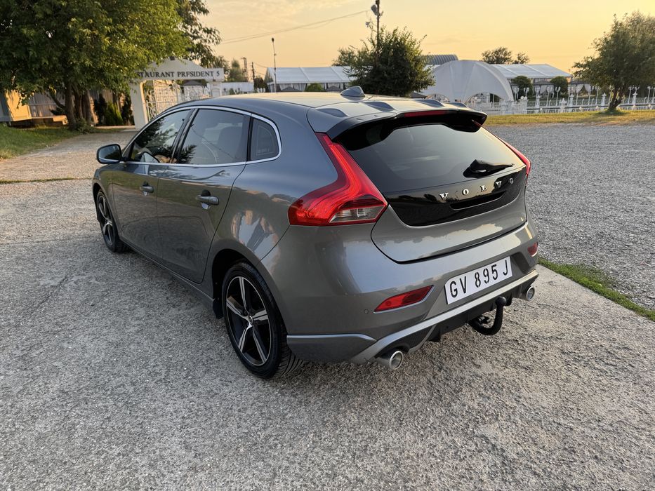 Volvo v40 /// R-Design /// EURO 6 ///2.0 diesel /// 120CP