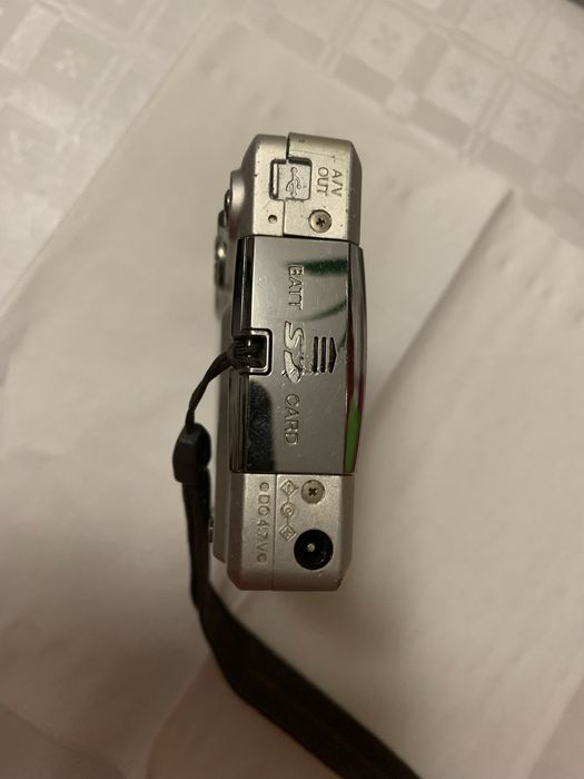 camera foto digitala Minolta Dimage. Xt