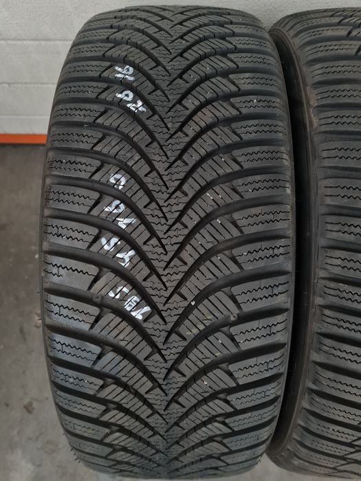 Зимни гуми 4 броя HANKOOK WinterIcept RS2 195 45 R16 дот 2616