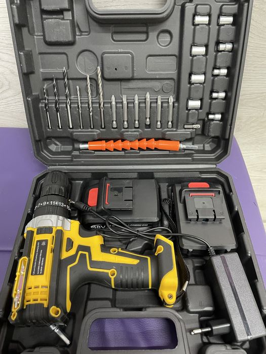 Аккуммуляторный шуруповерт  DeWalt