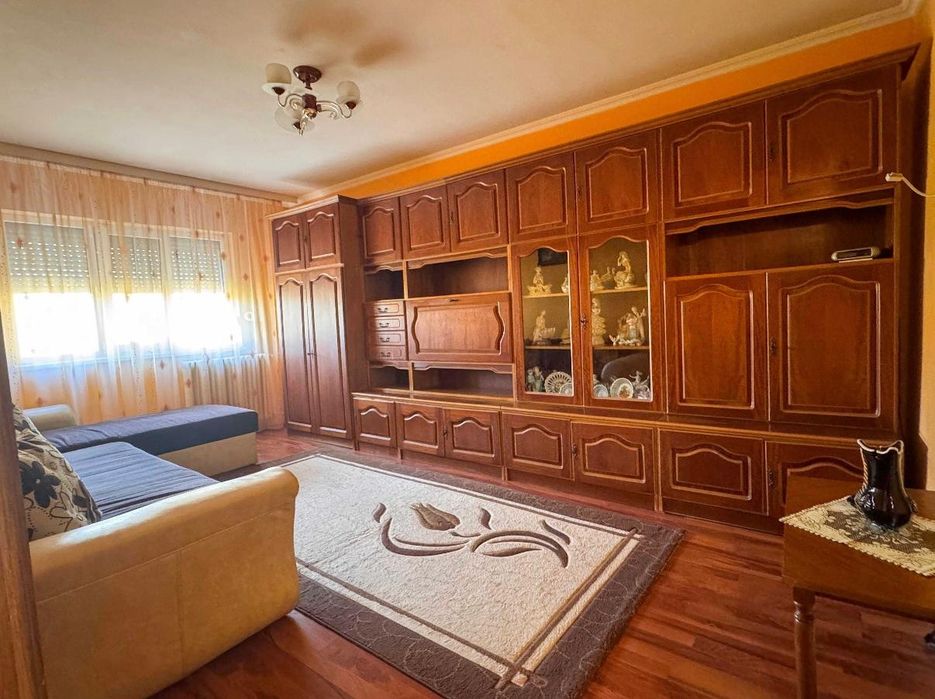 Vând apartament 2 camere tip PB decomandat rogerius