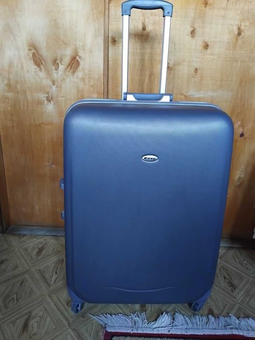 Куфар Естил, голям размер