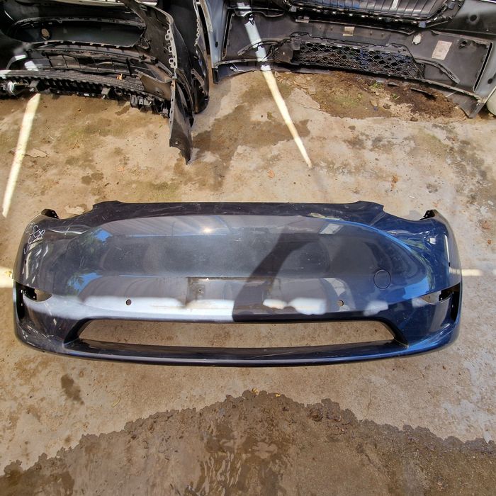 Tesla Y предна броня