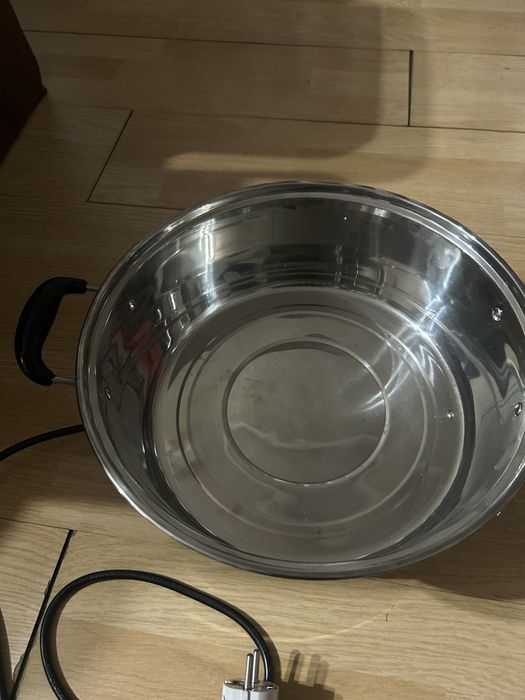 Продам электрическую мантоварку