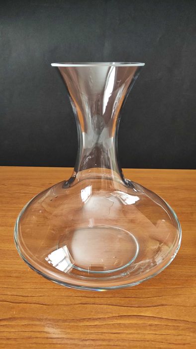 Масивен кристален декантер за вино