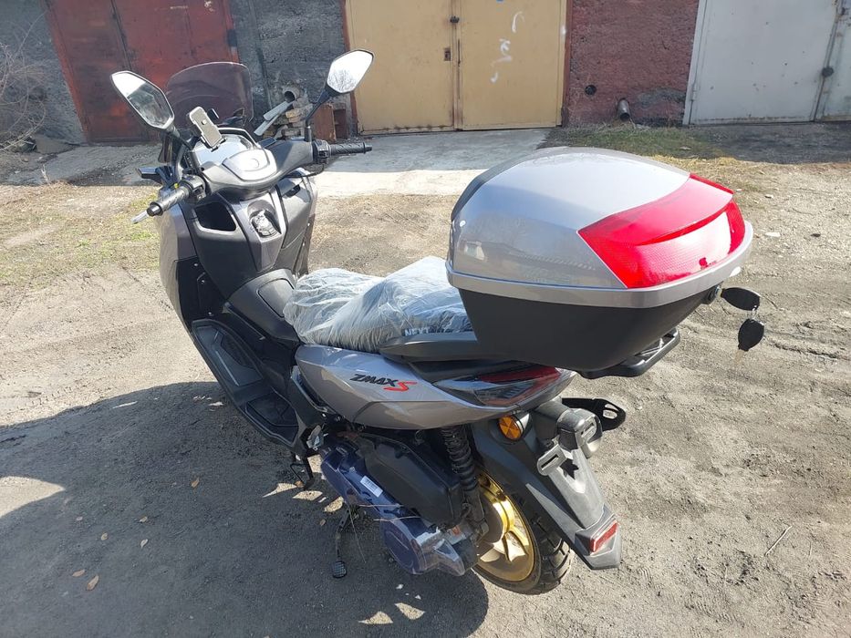 Продам мопед практически новый