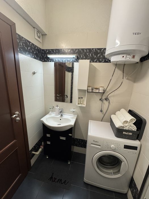 Дава се под наем Тристаен апартамент в Смолян, Стар център - 46 кв.м за 51 € - Снимка #11