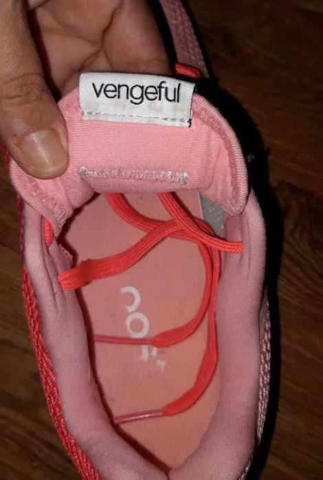 Маратонки Adidas 37 номер