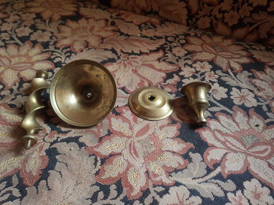 Бронзов свещникк