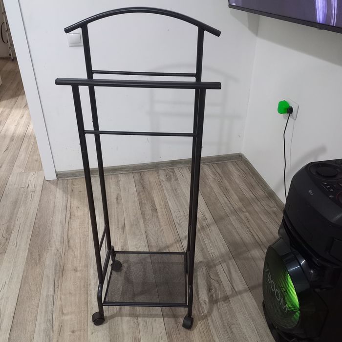 Продам вешалка напольная