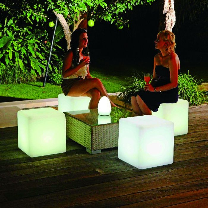 Cub luminos, Masuta cu LED rgbw pentru interior & Exterior, HoReCa