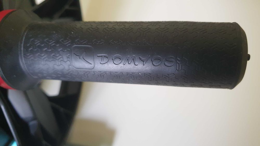 Ролка за корем Domyos / Ab Roller– качествен фитнес уред