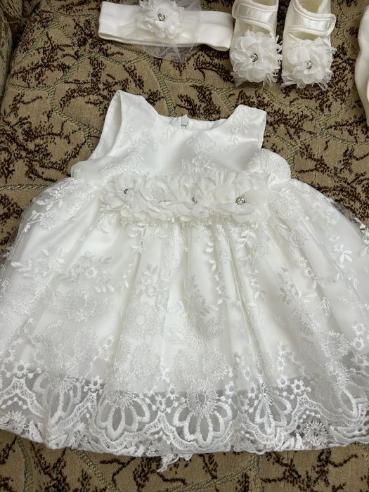 Продам комплект на выписку