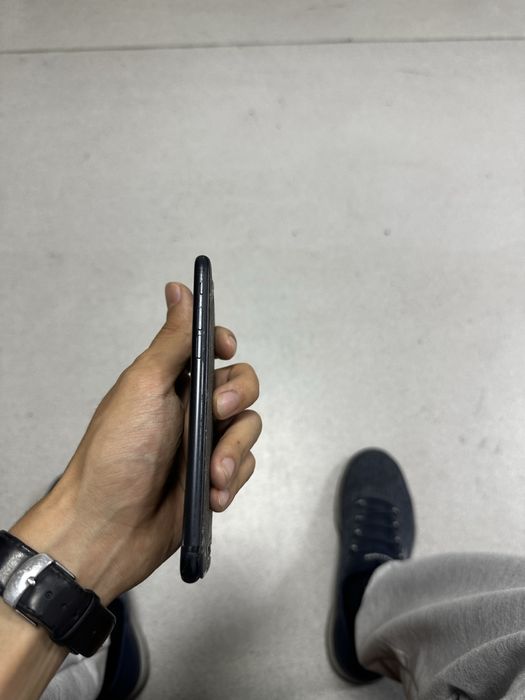 iPhone SE2020 на запчасти