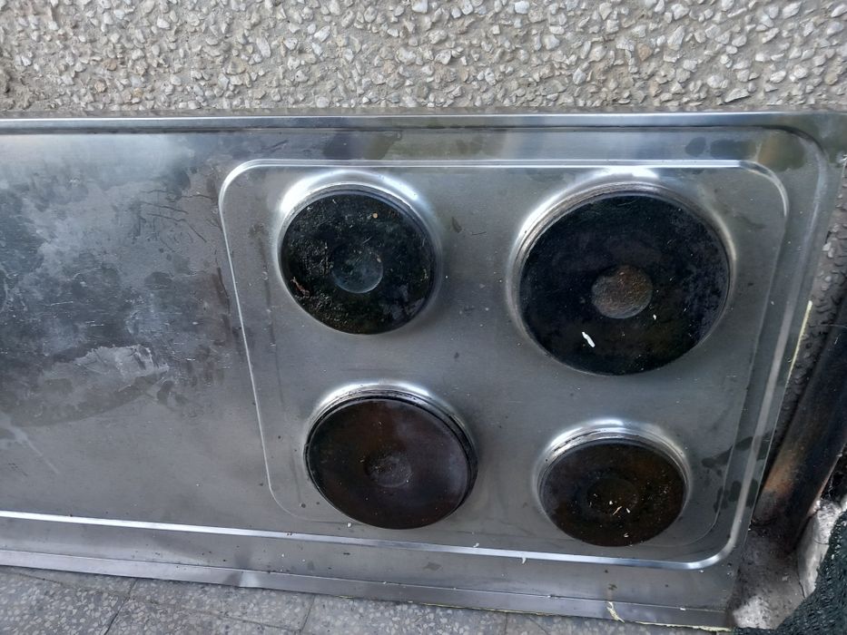 Кухненски плот INOX с вградени котлони и мивка