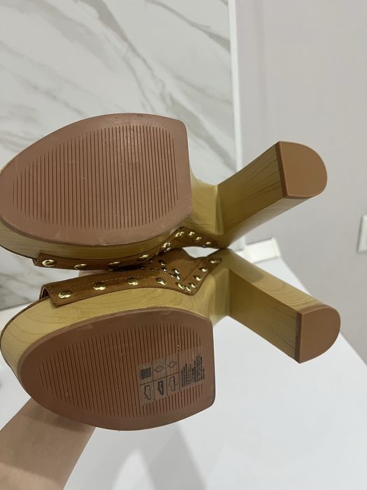 Продам обувь с H&M новый