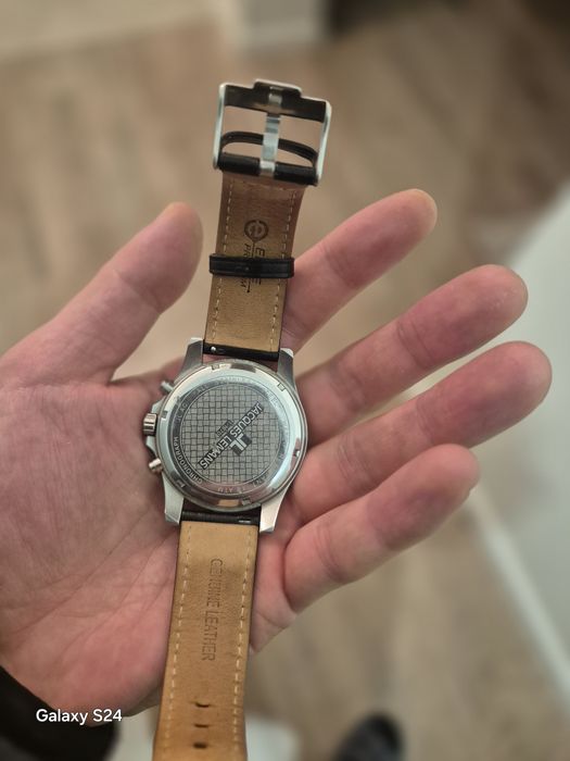 Часы в хорошем состоянии!