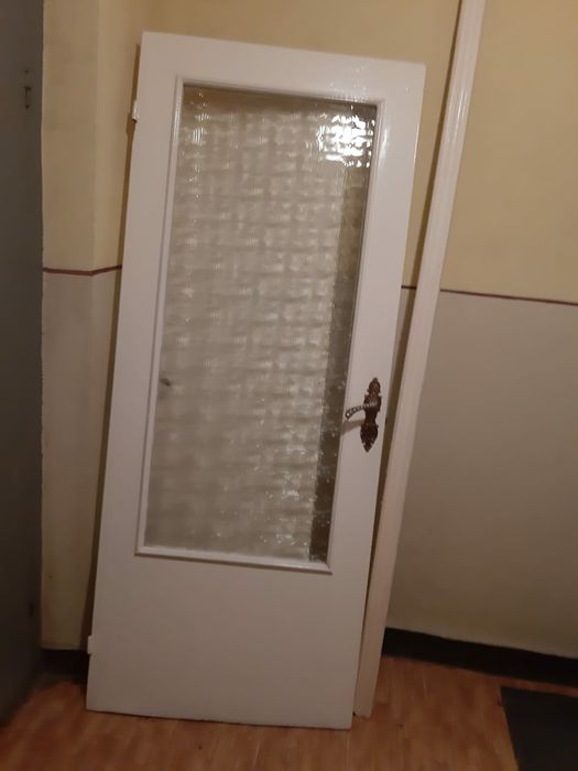Usi de vanzare de 90 si 80