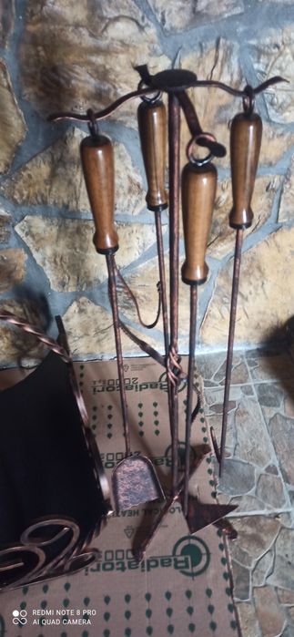 Аксесоари за камина  и кошница за дърва