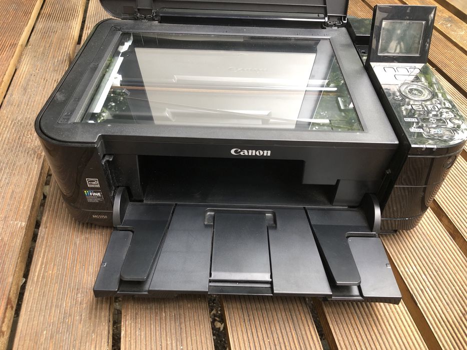 Цветен принтер Canon