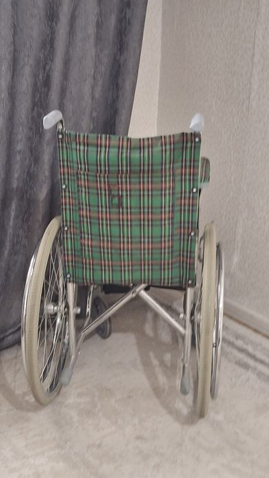 Инвалидная коляска