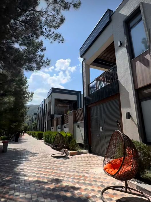 Земельный участок для люкс дачи, первая линия выход на реку.