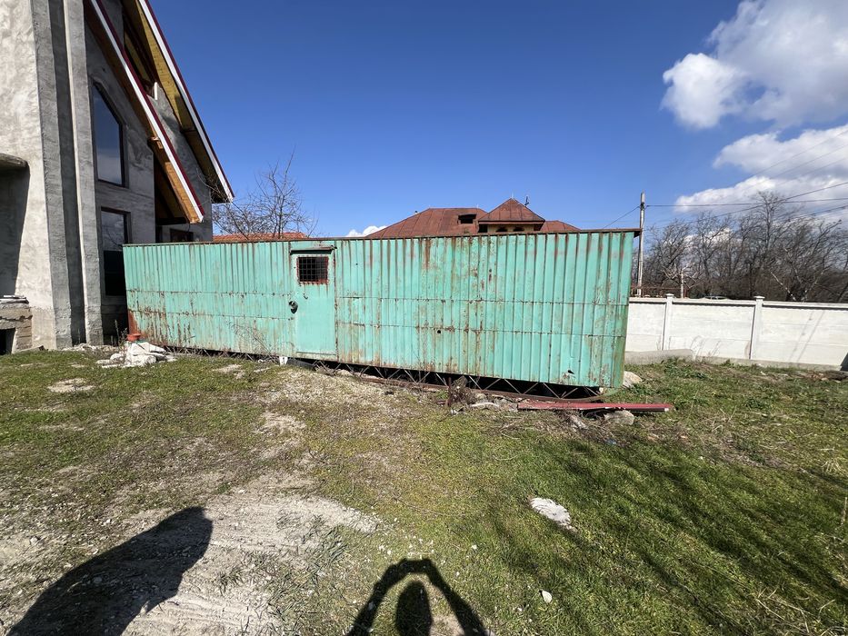 Container metalic