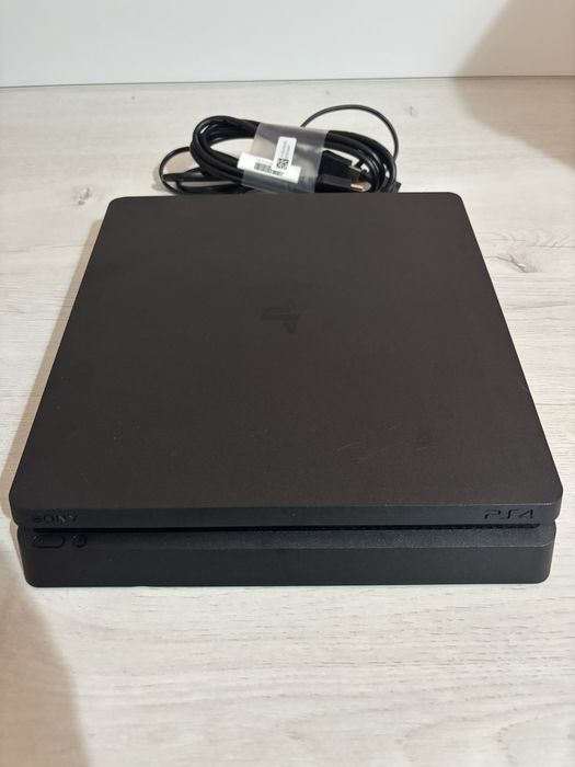 Playstation 4 slim, HDD - 1TB, controller original