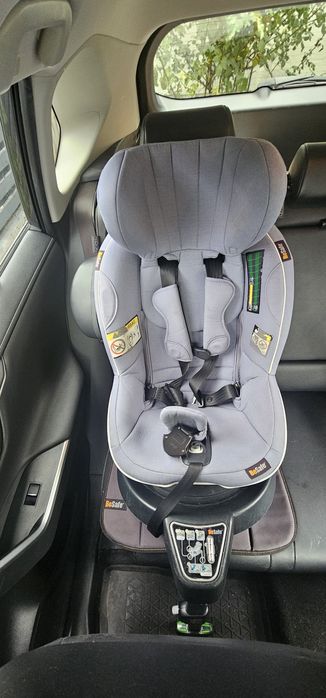 Scaun auto rotativ BeSafe iZi Twist B i-Size