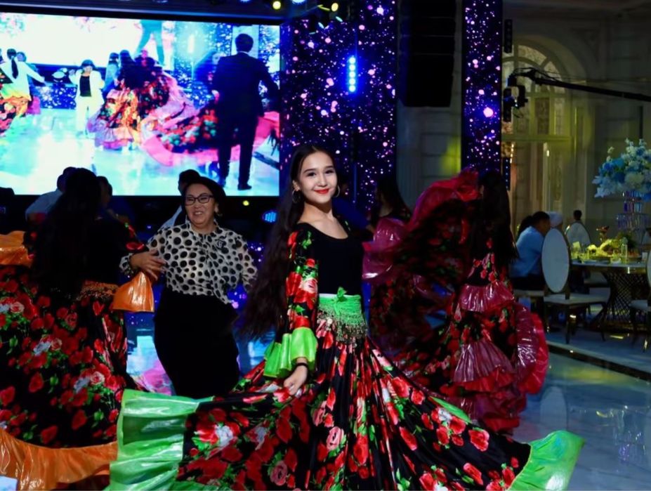 Продам танцевальные костюмы