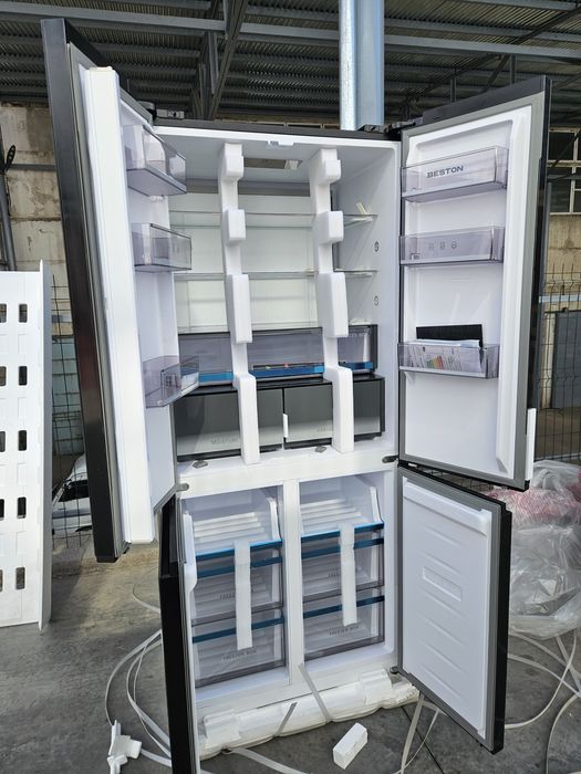 Холодильник большой размером 4x Дверных