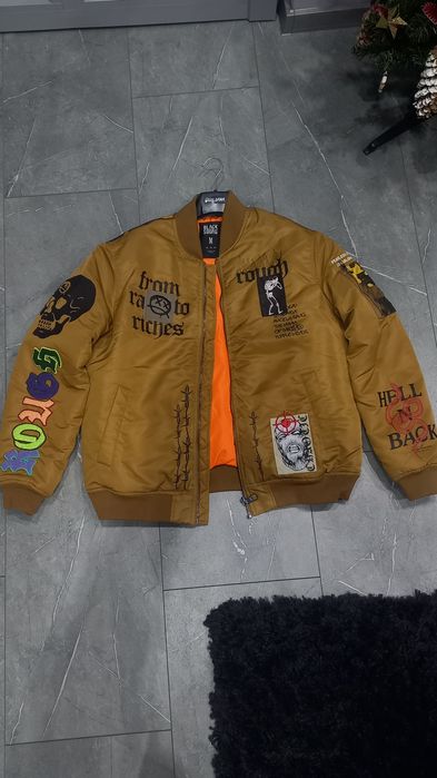 Ново яке Black Squad