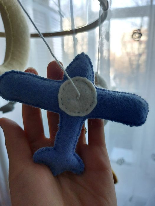 Carusel bebe fetru handmade. Carusel bebelusi baietei