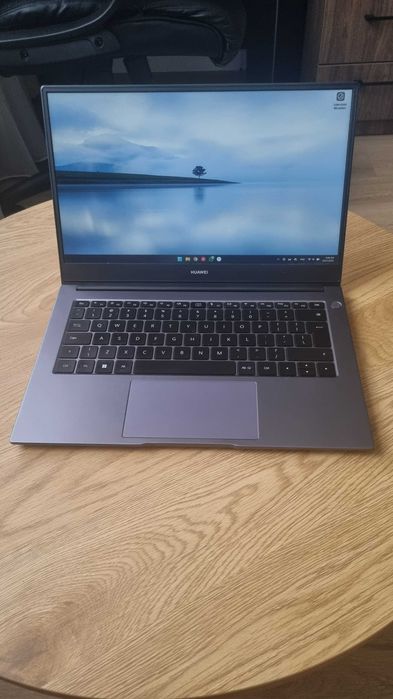 Laptop Huawei MateBook D14 i5 Gen 11 - CA NOU + rucsac ASUS ROG