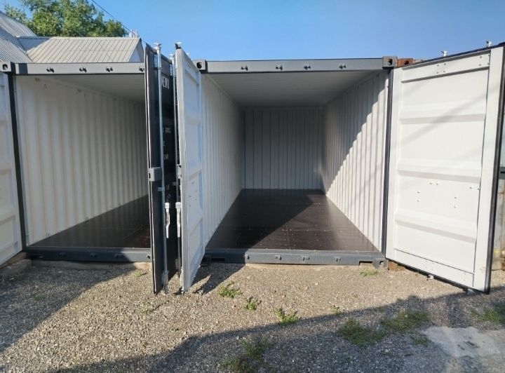 Container spatiu