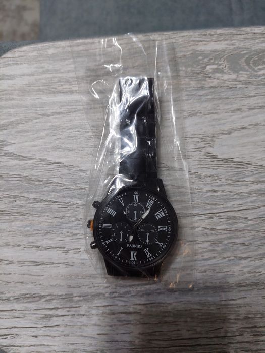 Продам часы  новые