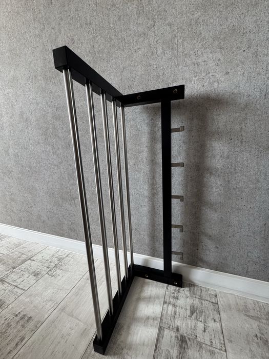 Продам вешалку ikea