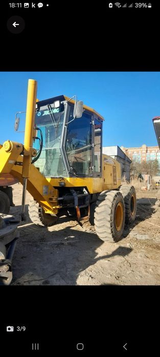 Продам автогрейдер XCMG  215