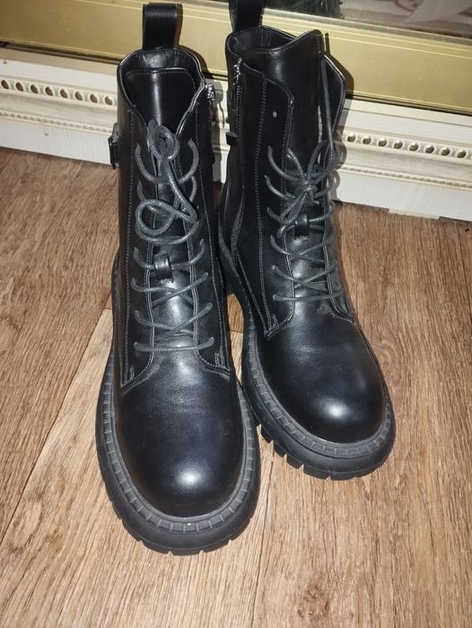 Ботинка   5000тг