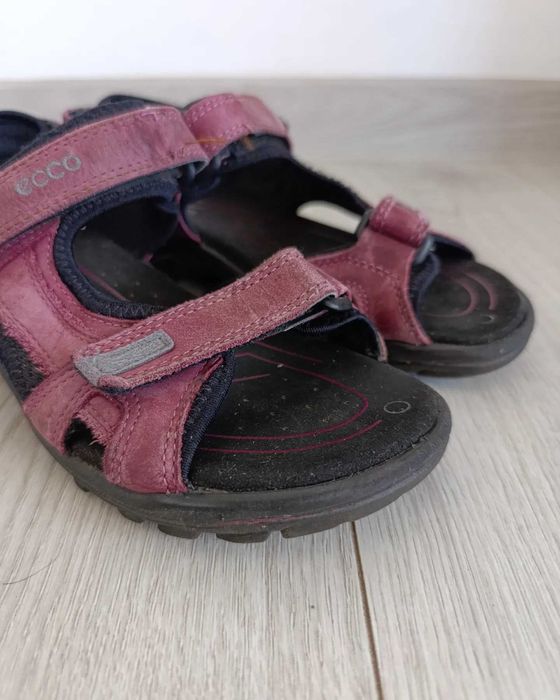 Унисекс сандали. P35