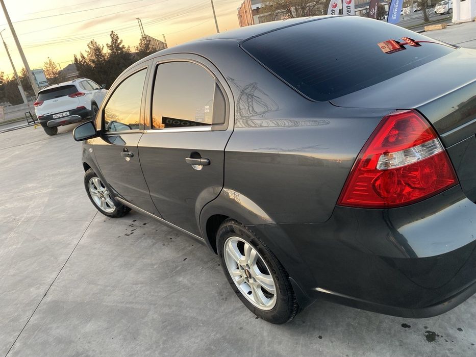 Сотилади нексия3