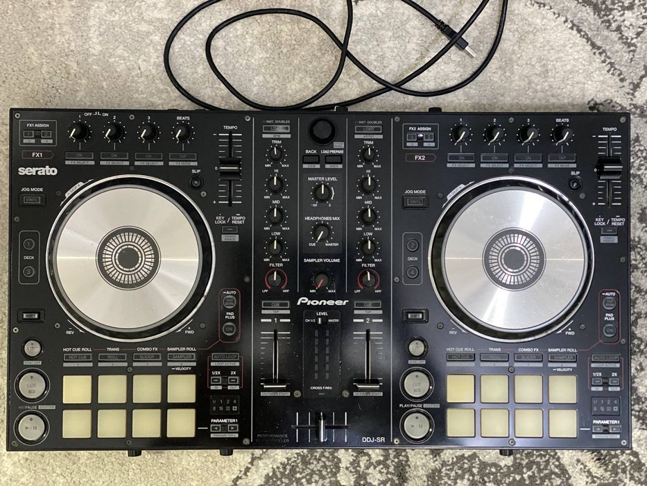 Продам Pioneer Ddj-Sr